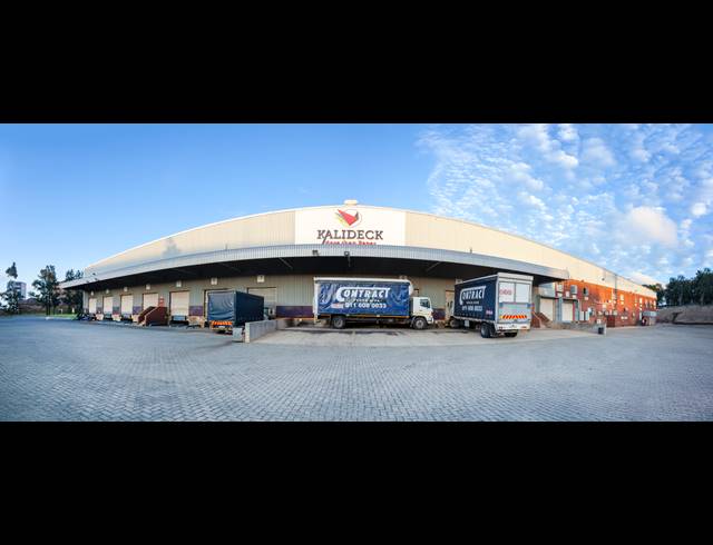 19,000M² WAREHOUSE FOR SALE IN SELBY